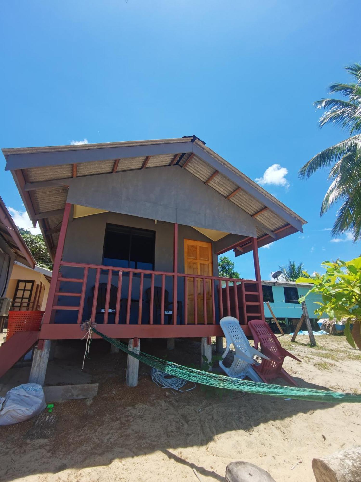 Permata Beach Chalet Kampong Juara Exterior photo